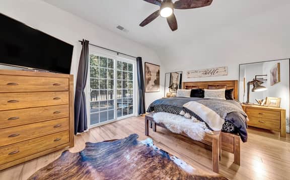 Dog Friendly Chester Cabin | Hot Tub & Game Room - Image 2