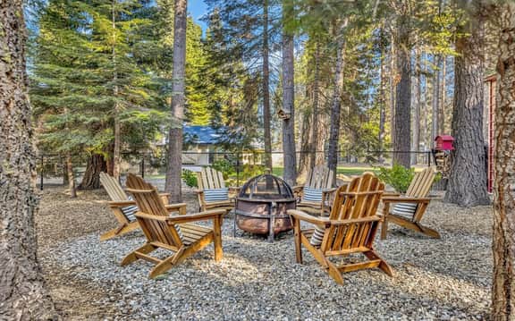 Dog Friendly Chester Cabin | Hot Tub & Game Room - Image 3